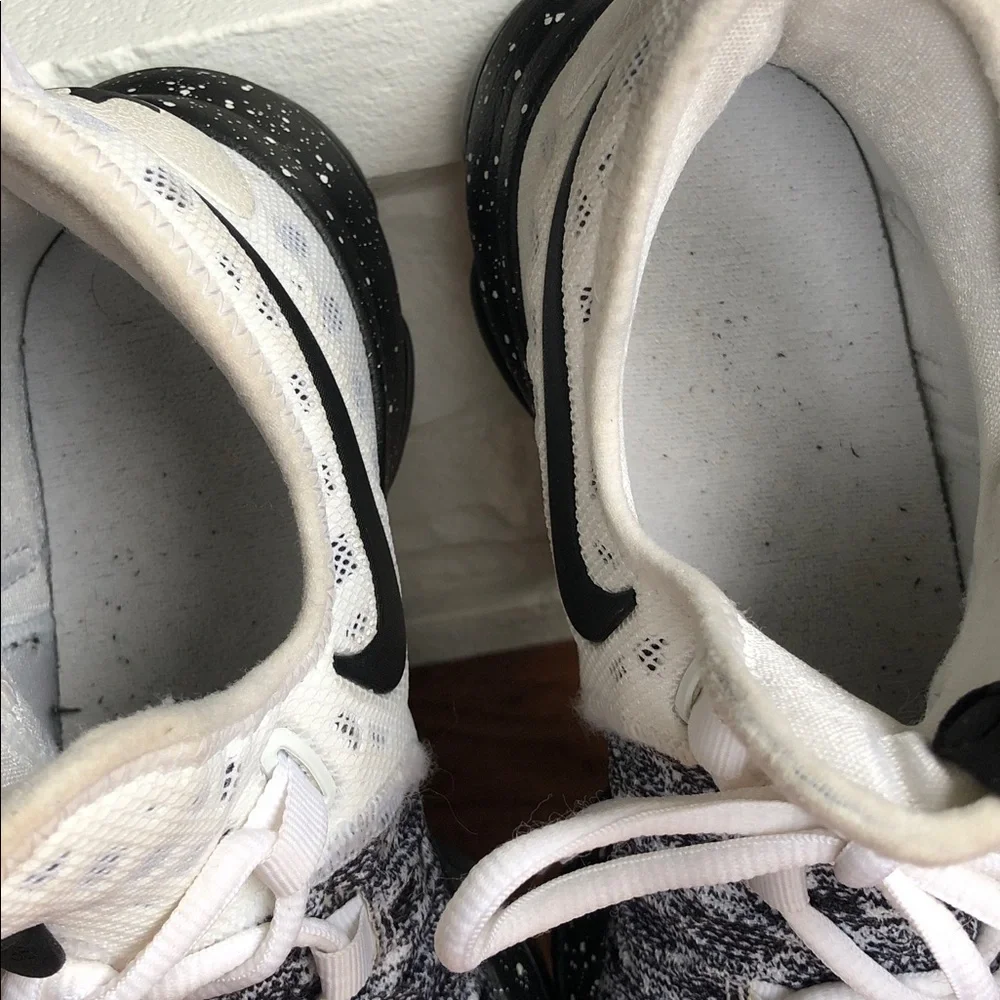 NIKE KD Oreo Basketball Shoes Size 7Y, 8.5 Women’s